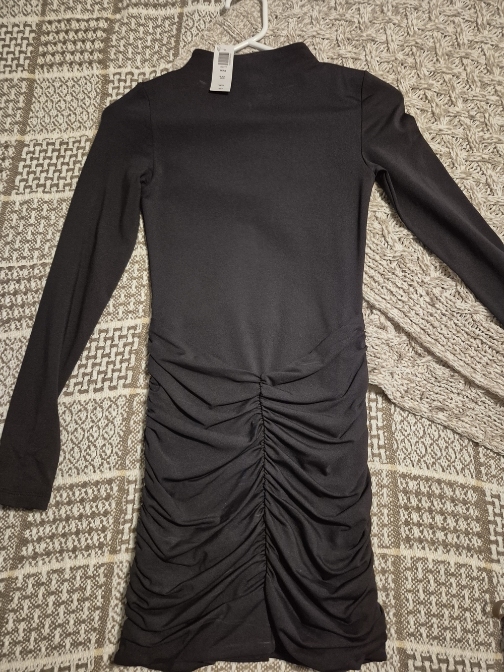 Black Long-Sleeve Ruched Bodycon Dress